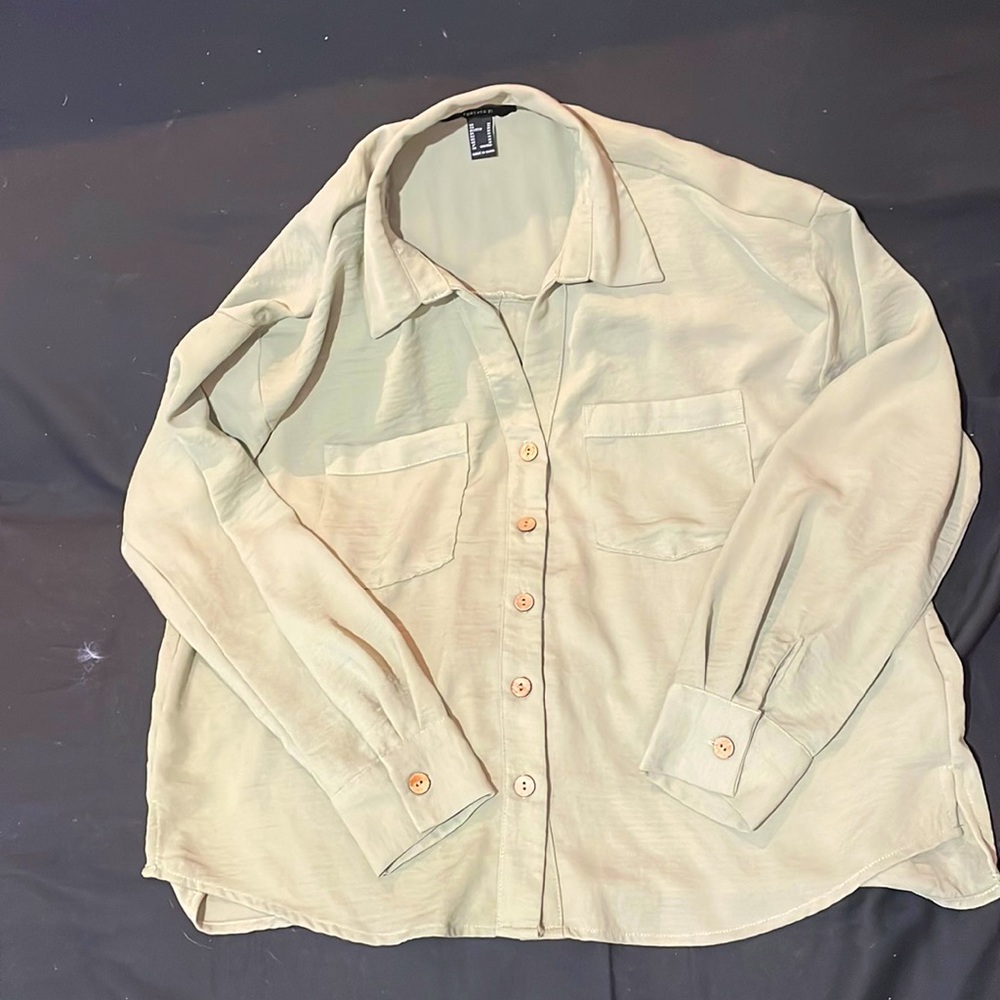 Olive green blouse, light and breezy for spring/summer